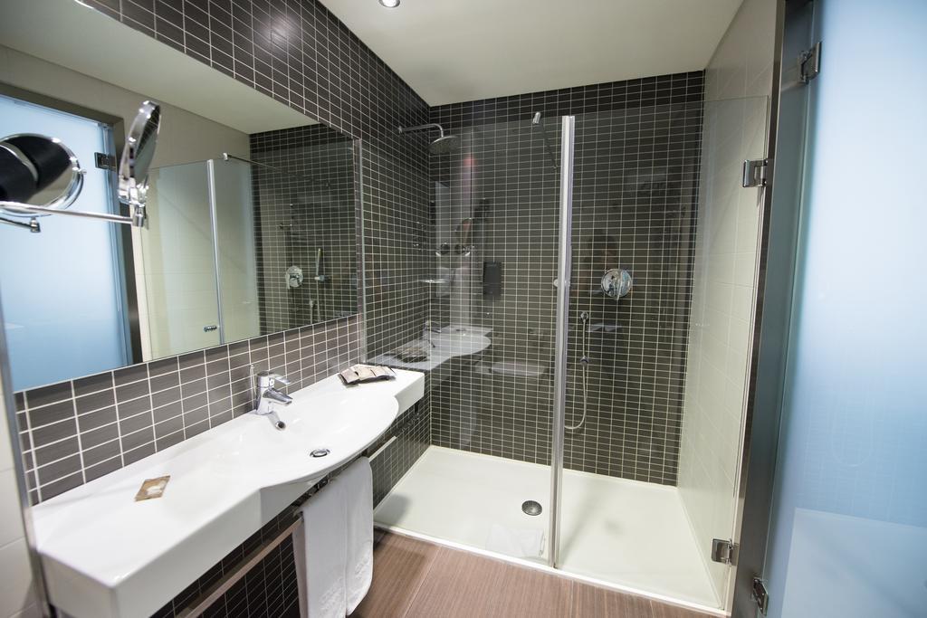 Double Room airport shuttle